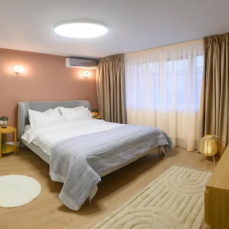 Apartment Abm - Old Town - Private Parking Brasov